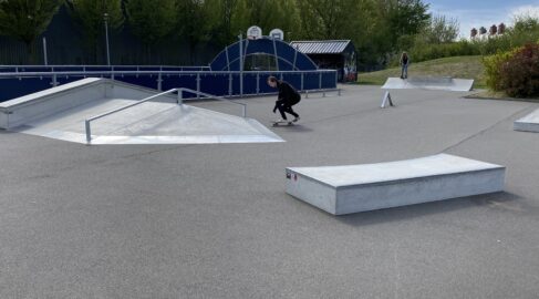 Skatepark met skater